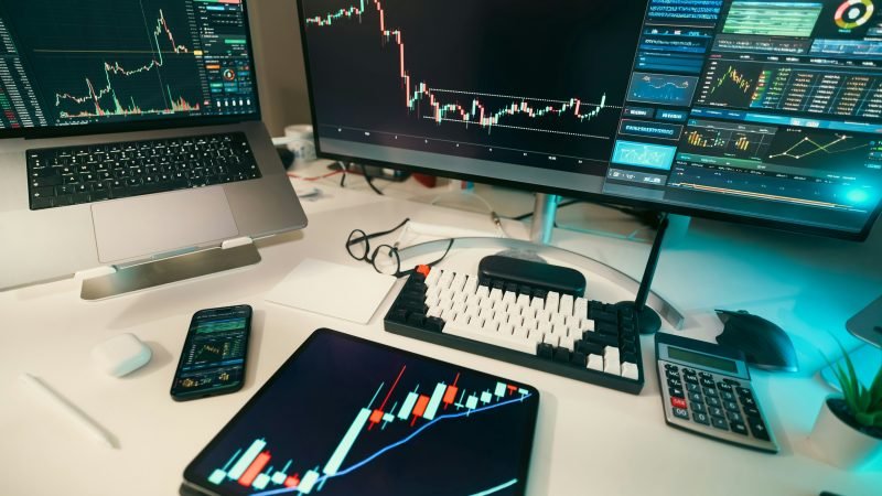 Index Funds vs ETFs: Which Should You Buy?