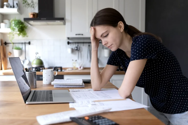 Personal Finance Mistakes to Avoid in Your 20s and 30s