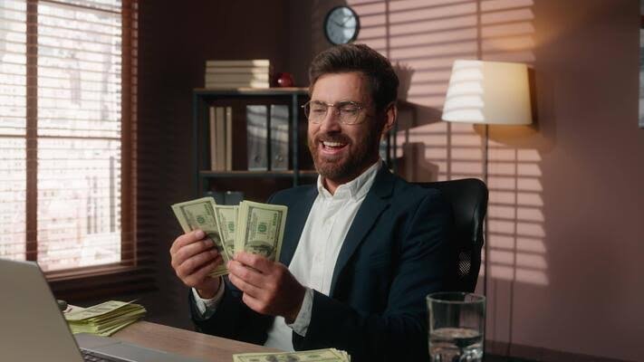 Finance jobs that pay well, finance careers salary